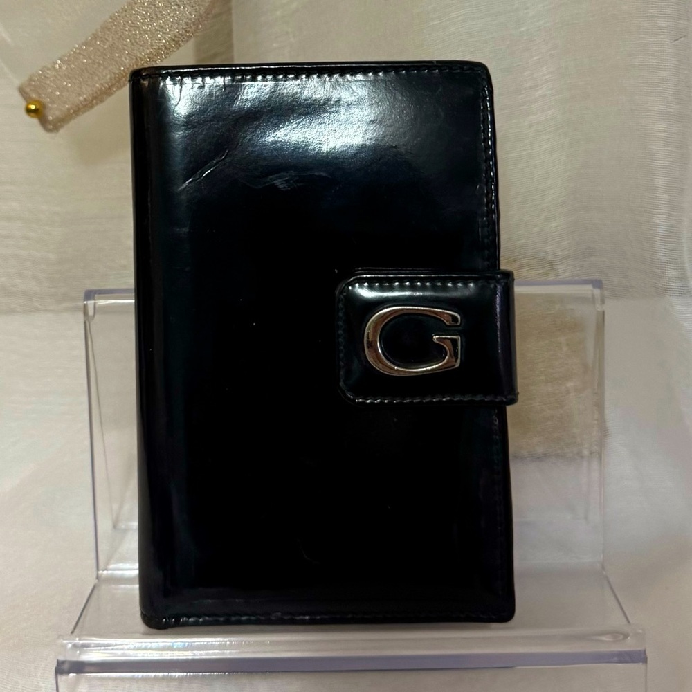Gucci Patent Black Wallet with Silver Logo